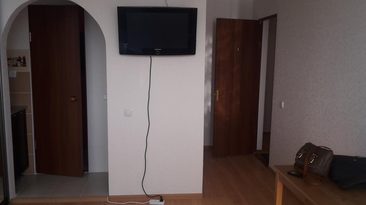 Mini Hotel Na Aiaaira 苏呼米 外观 照片
